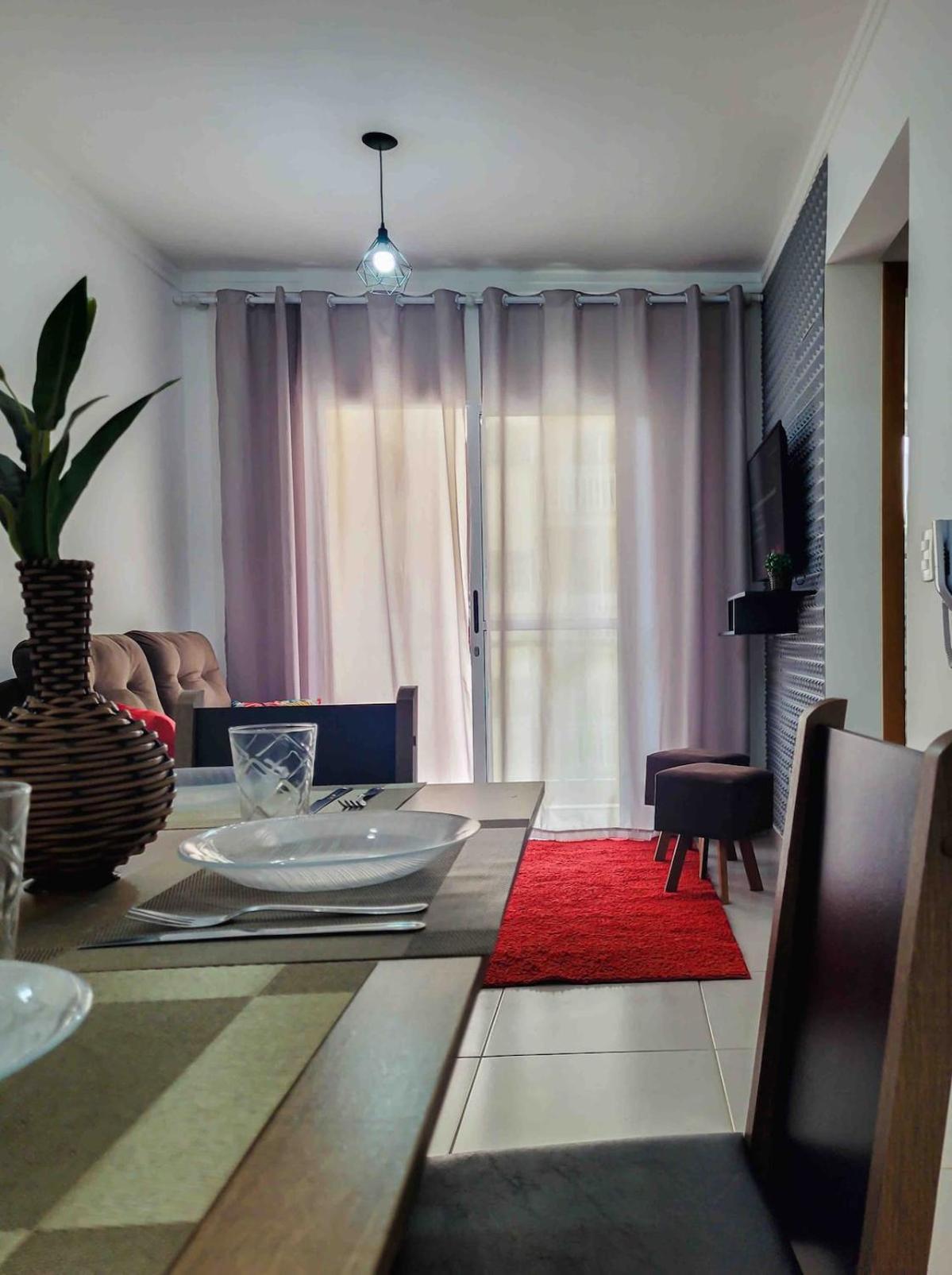 Bem No Centro, Cozinha Completa, Varanda E Garagem Poços de Caldas Εξωτερικό φωτογραφία
