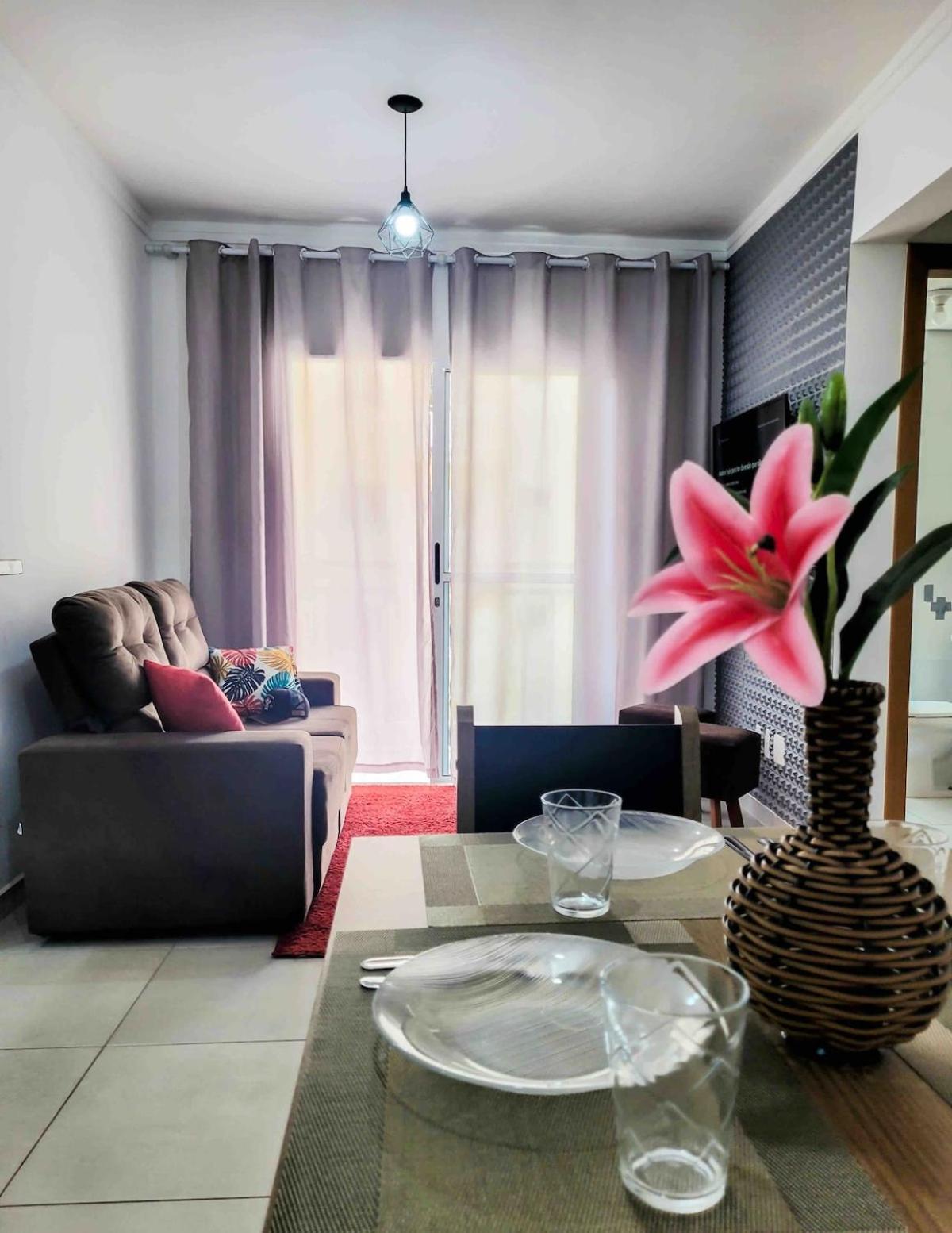 Bem No Centro, Cozinha Completa, Varanda E Garagem Poços de Caldas Εξωτερικό φωτογραφία